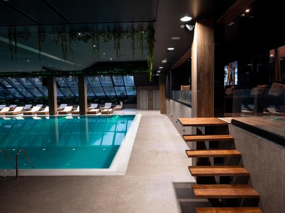 Select Hill Resort Linze Buitenkant foto