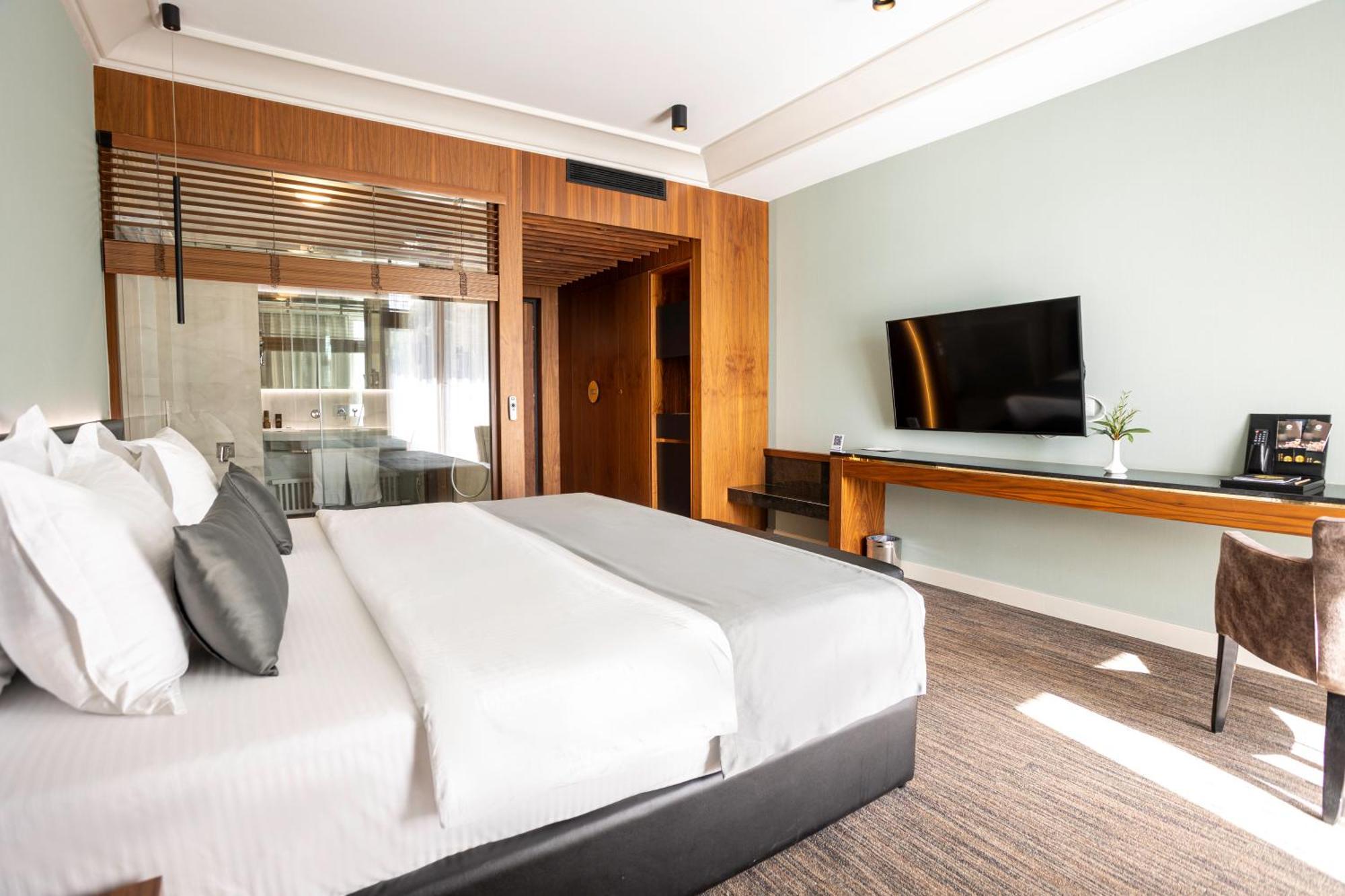 Select Hill Resort Linze Buitenkant foto