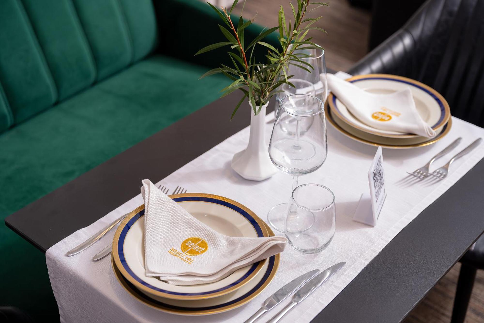 Select Hill Resort Linze Buitenkant foto