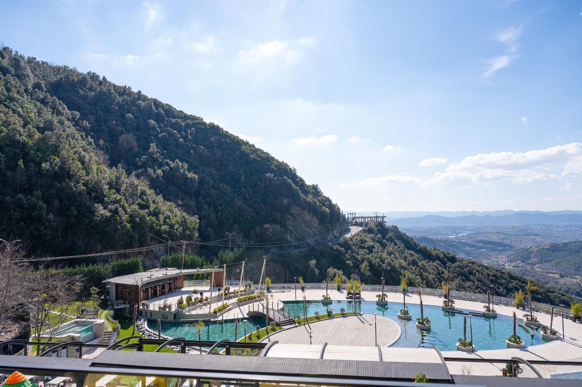 Select Hill Resort Linze Buitenkant foto