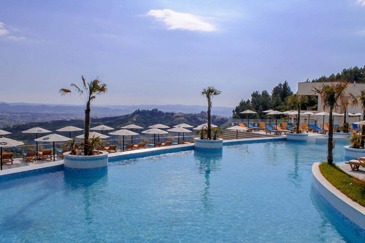 Select Hill Resort Linze Buitenkant foto